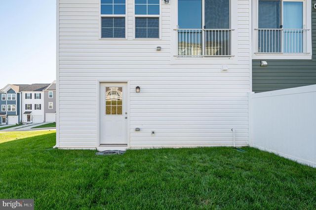 115 TUXFORD RD, Falling Waters, WV 25419