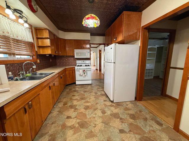 3620 Terrace Drive, Toledo, OH 43611