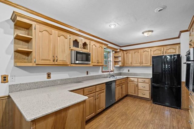 13285 Crest Drive, Grand Bay, AL 36541