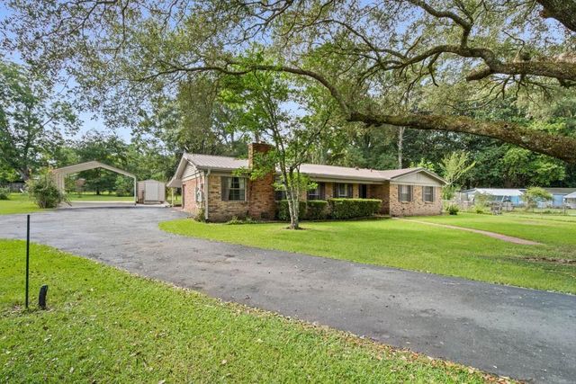 13285 Crest Drive, Grand Bay, AL 36541