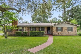 13285 Crest Drive, Grand Bay, AL 36541