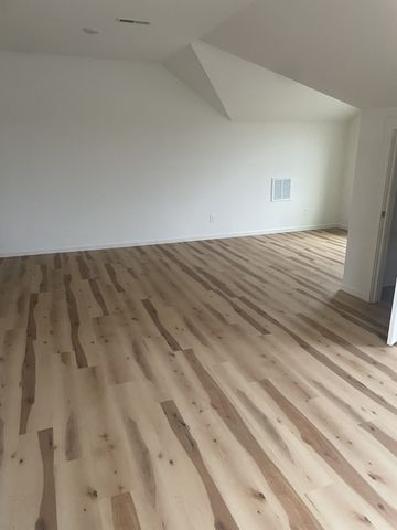 1039 Tylertown Rd, Clarksville, TN 37040