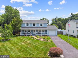8607 LAWS DR, Manassas, VA 20110