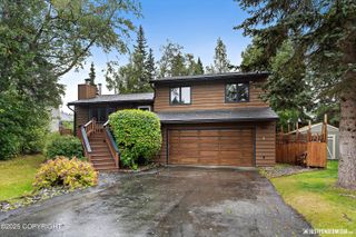 3930 Eric Circle, Anchorage, AK 99507