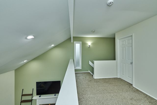 1066 Florimond Drive 1066, Elgin, IL 60123