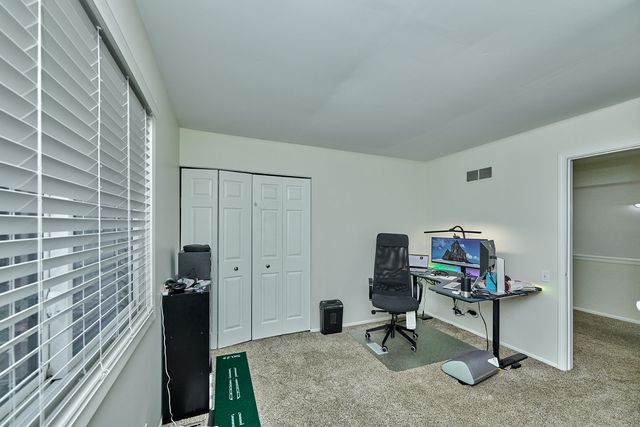 1066 Florimond Drive 1066, Elgin, IL 60123