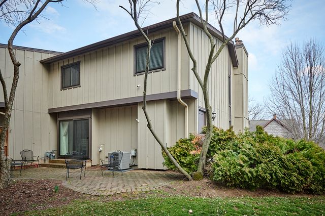 1066 Florimond Drive 1066, Elgin, IL 60123