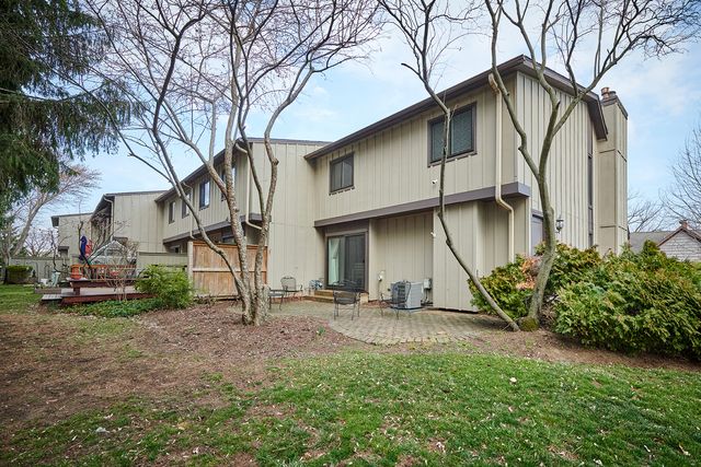 1066 Florimond Drive 1066, Elgin, IL 60123