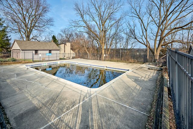 1066 Florimond Drive 1066, Elgin, IL 60123