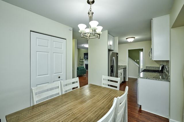 1066 Florimond Drive 1066, Elgin, IL 60123