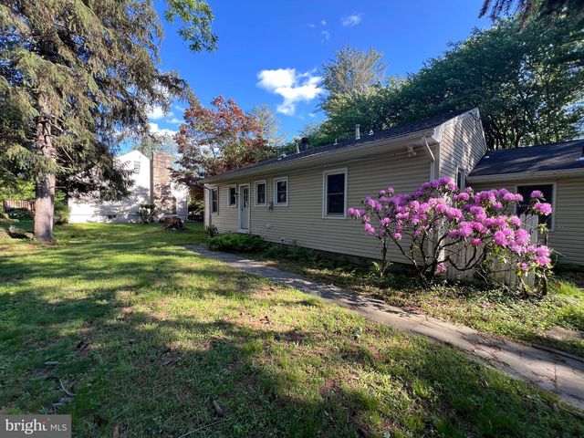 768 RIVER ROAD, Ewing, NJ 08628