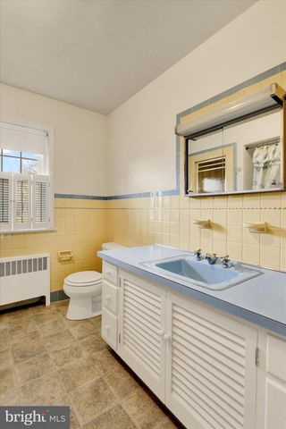 2217 EASTERN BLVD, York, PA 17402