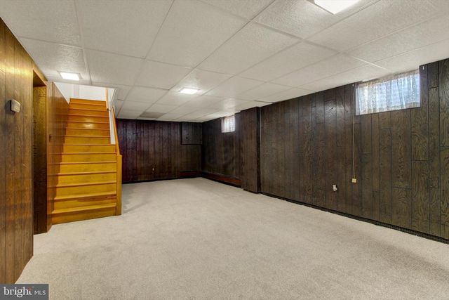 2217 EASTERN BLVD, York, PA 17402