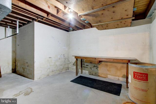 2217 EASTERN BLVD, York, PA 17402