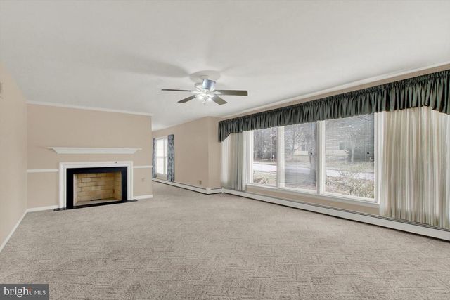 2217 EASTERN BLVD, York, PA 17402