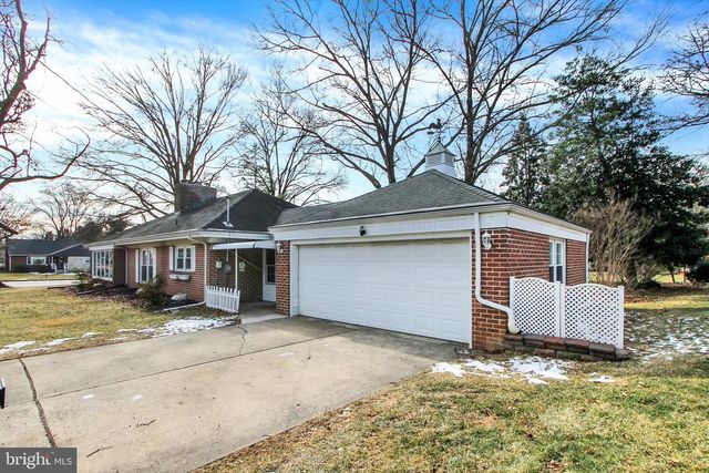 2217 EASTERN BLVD, York, PA 17402