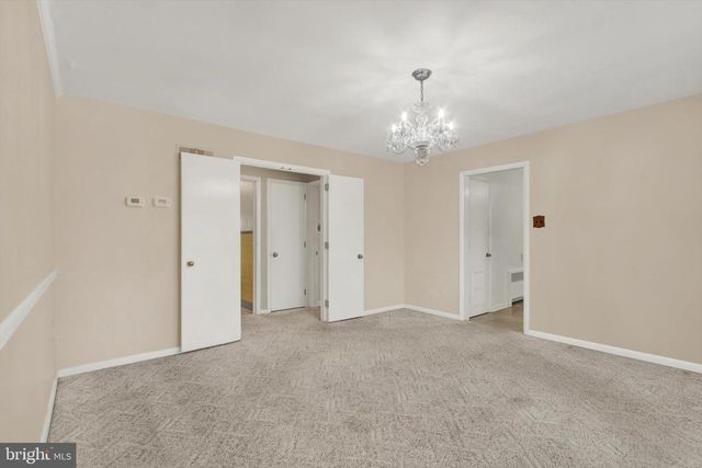 2217 EASTERN BLVD, York, PA 17402