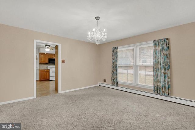 2217 EASTERN BLVD, York, PA 17402