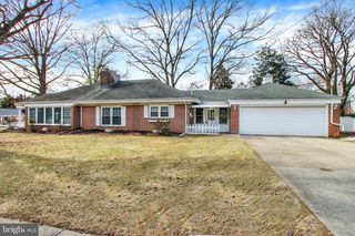 2217 EASTERN BLVD, York, PA 17402