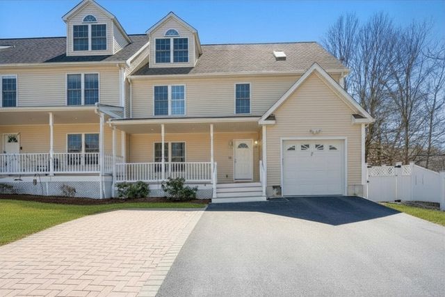 22 Westview Rd 22, Natick, MA 01760