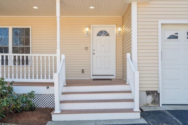 22 Westview Rd 22, Natick, MA 01760