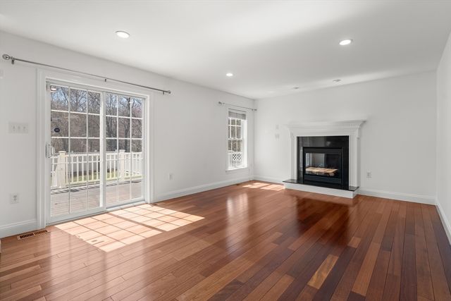 22 Westview Rd 22, Natick, MA 01760