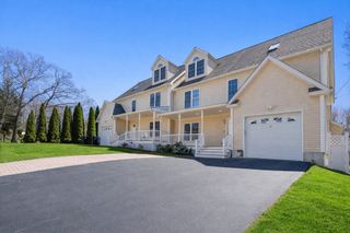 22 Westview Rd 22, Natick, MA 01760