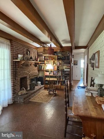 360 HOLIDAY LN, Lewistown, PA 17044