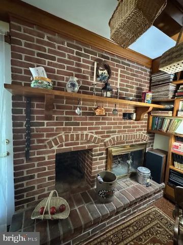 360 HOLIDAY LN, Lewistown, PA 17044