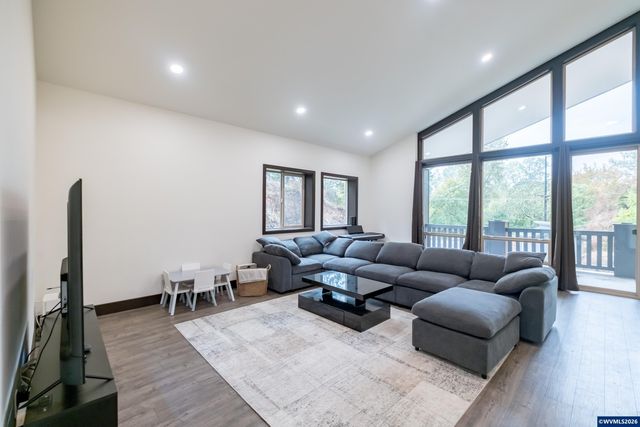 33005 Berlin Rd, Lebanon, OR 97355