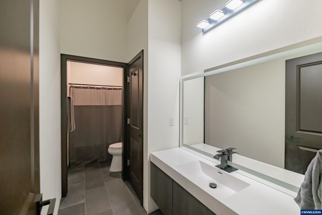 33005 Berlin Rd, Lebanon, OR 97355