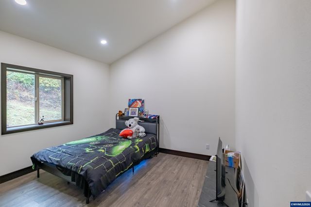 33005 Berlin Rd, Lebanon, OR 97355