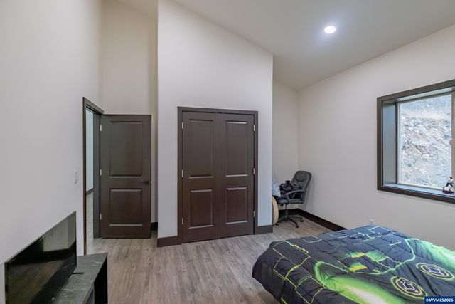 33005 Berlin Rd, Lebanon, OR 97355