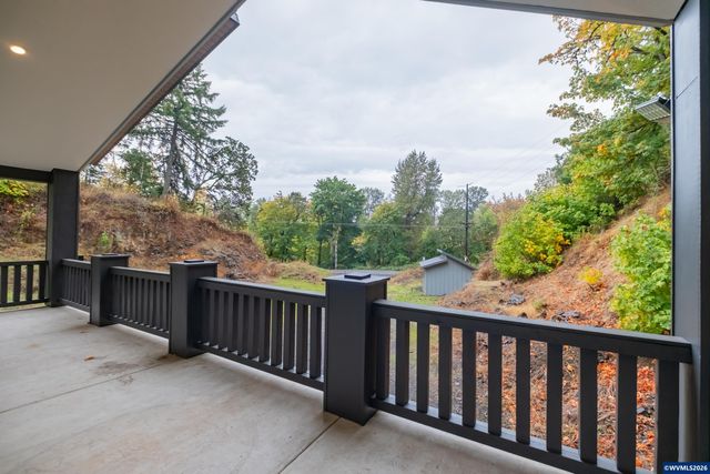 33005 Berlin Rd, Lebanon, OR 97355