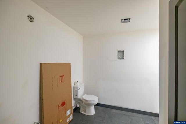 33005 Berlin Rd, Lebanon, OR 97355