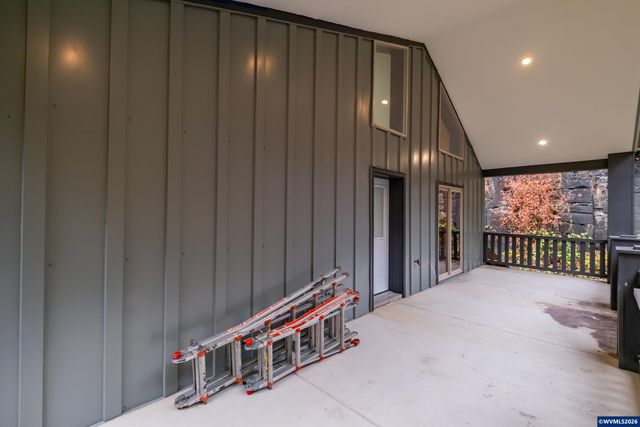 33005 Berlin Rd, Lebanon, OR 97355