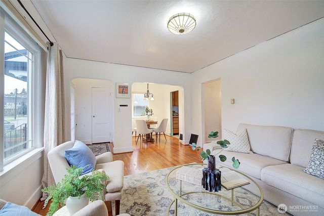 4415 SW Juneau Street, Seattle, WA 98136