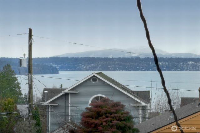 4415 SW Juneau Street, Seattle, WA 98136