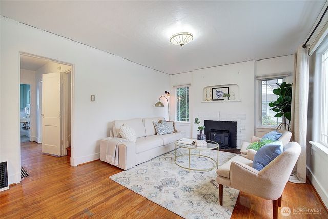 4415 SW Juneau Street, Seattle, WA 98136