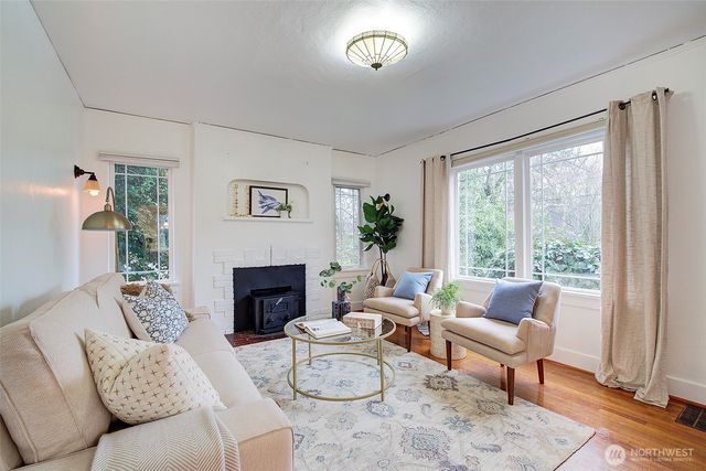 4415 SW Juneau Street, Seattle, WA 98136