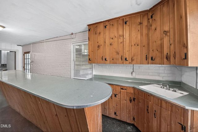 910 Marrow Drive, Henderson, NC 27536