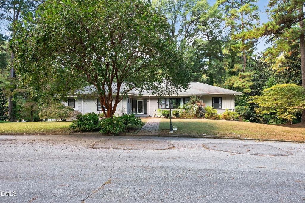 910 Marrow Drive, Henderson, NC 27536