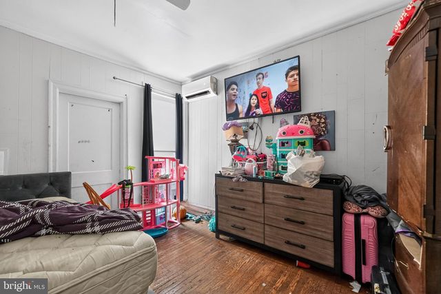 918 W ROCKLAND ST, Philadelphia, PA 19141