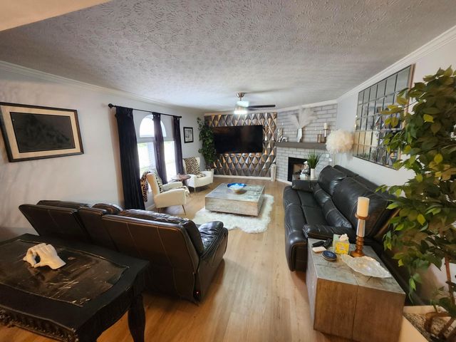 8178 Slate Ridge Boulevard, Reynoldsburg, OH 43068