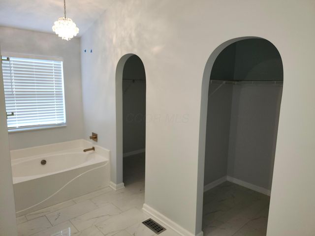 8178 Slate Ridge Boulevard, Reynoldsburg, OH 43068