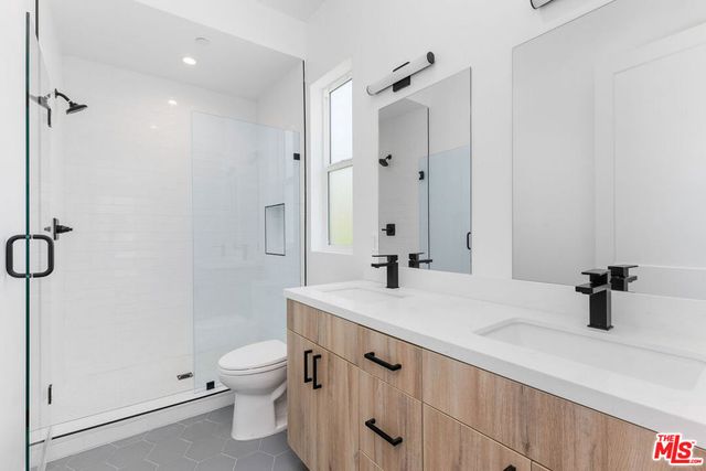 1821 N Ashmore Place 1, Los Angeles, CA 90026