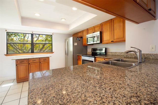 12140 CAPRI CIRCLE S 709, Treasure Island, FL 33706