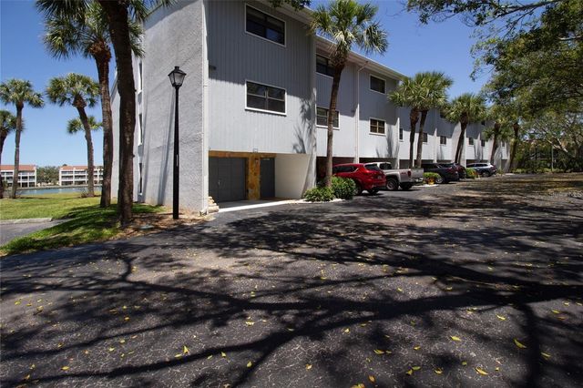 12140 CAPRI CIRCLE S 709, Treasure Island, FL 33706