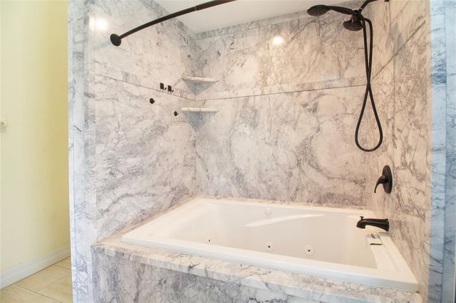 12140 CAPRI CIRCLE S 709, Treasure Island, FL 33706