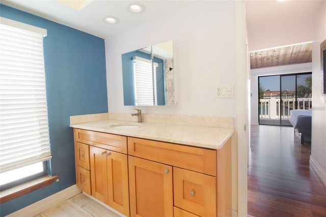 12140 CAPRI CIRCLE S 709, Treasure Island, FL 33706